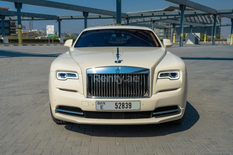 white_rolls-royce-wraith_2019_9225_2ff63f1d78e117dc11cf8e16c42b1e9e